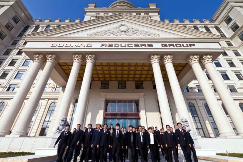 繼續跨越向前，攀登新的高度？